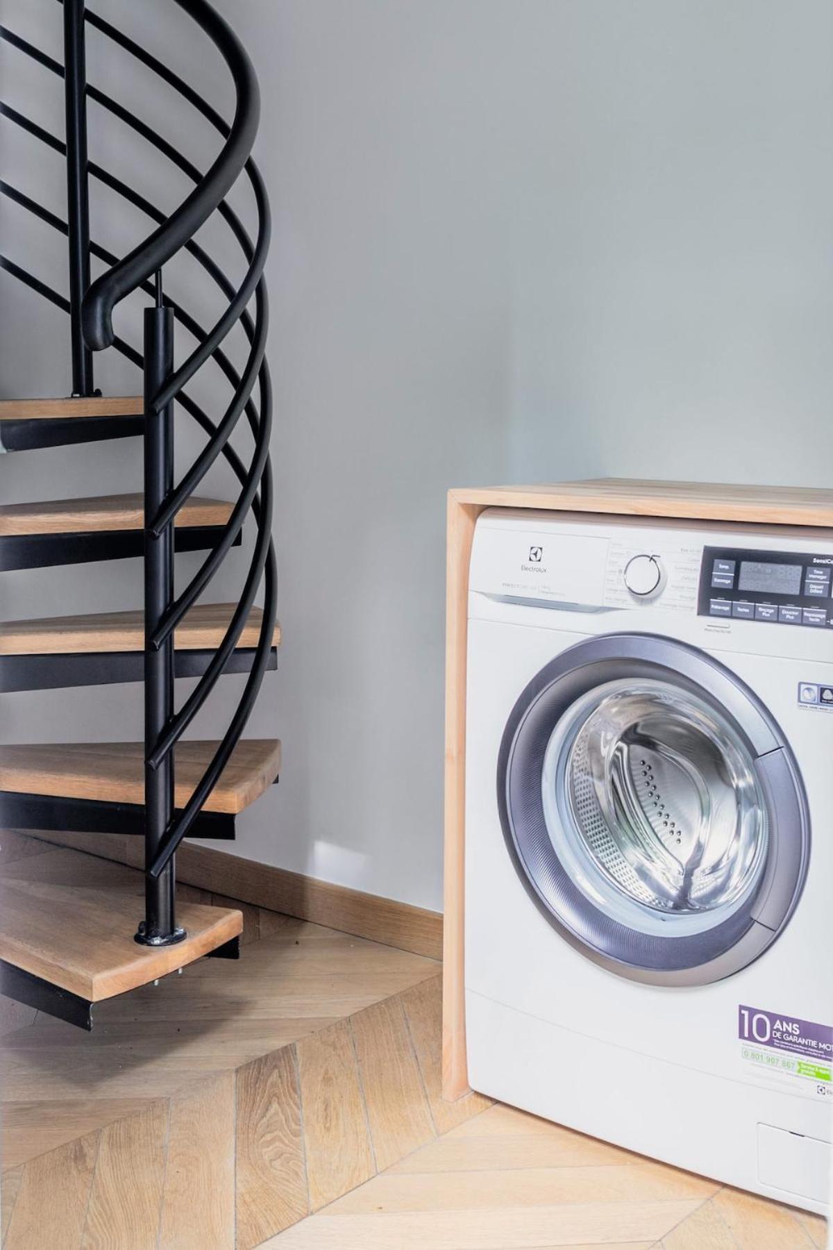 Elegant Parisian Near Eiffel Tower